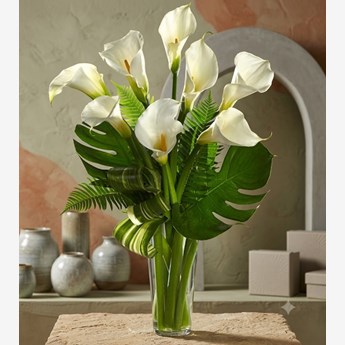 White Calla Lily Bouquet in Vase