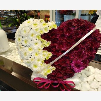 Heart Shaped Qatar National Day Flowers Arrangement